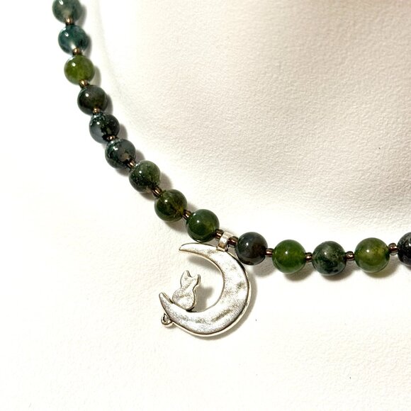 Genuine Gemstone Green Moss Agate Silver Cat on the Moon Beaded Short Necklace - Picture 1 of 13